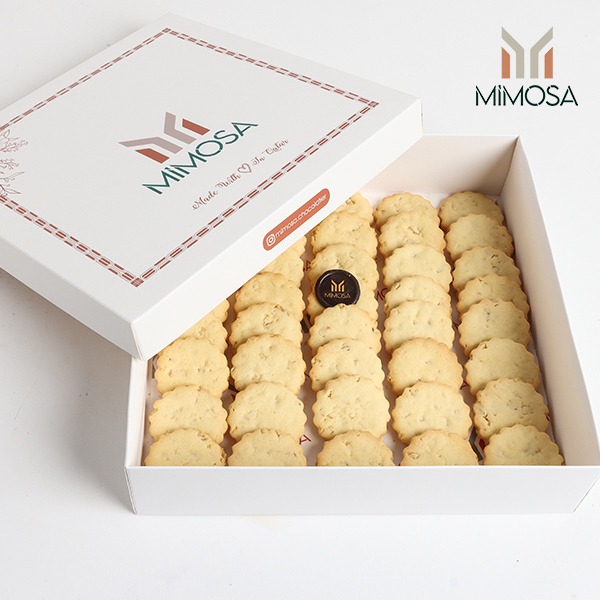 95 QAR Biscuit nuts