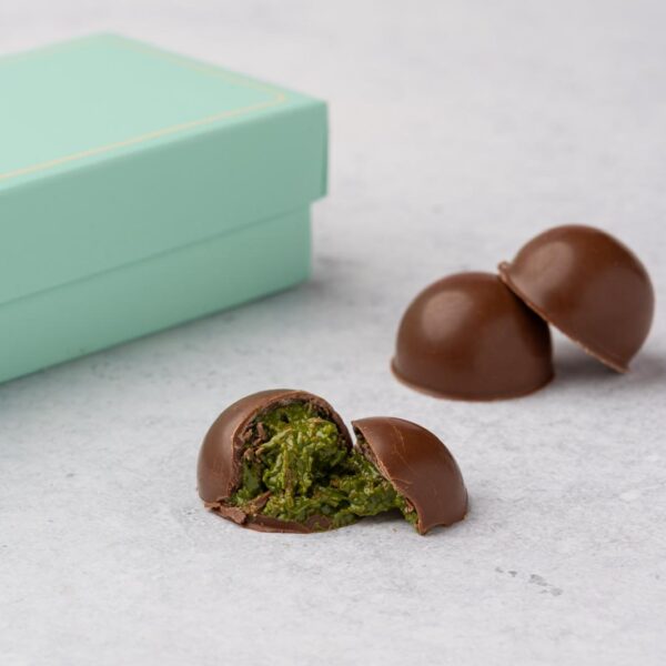 Pistachio Kunafa Bonbon